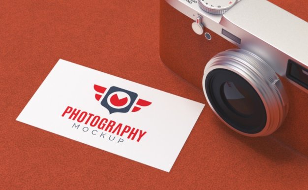 適合攝影機(jī)構(gòu)、婚紗攝影、攝影工作室的名片logo樣機(jī)素材，帶相機(jī)ps樣機(jī)場(chǎng)景